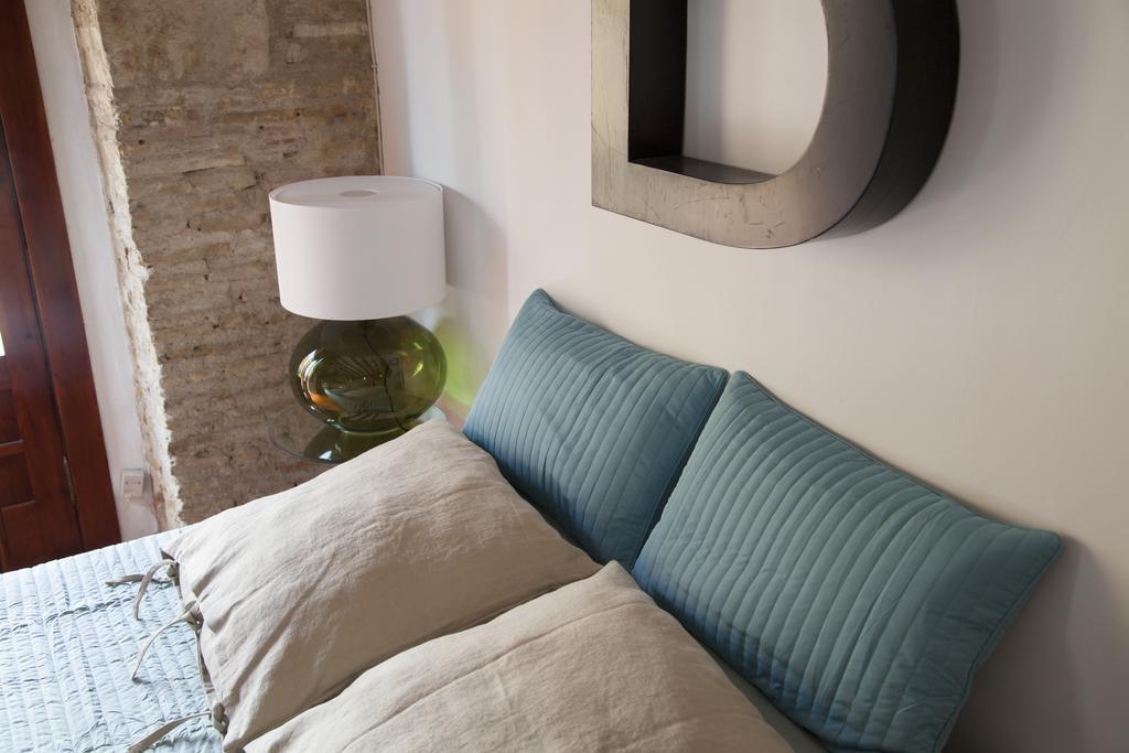 Bubuflats Mossen Apartment Valencia Room photo